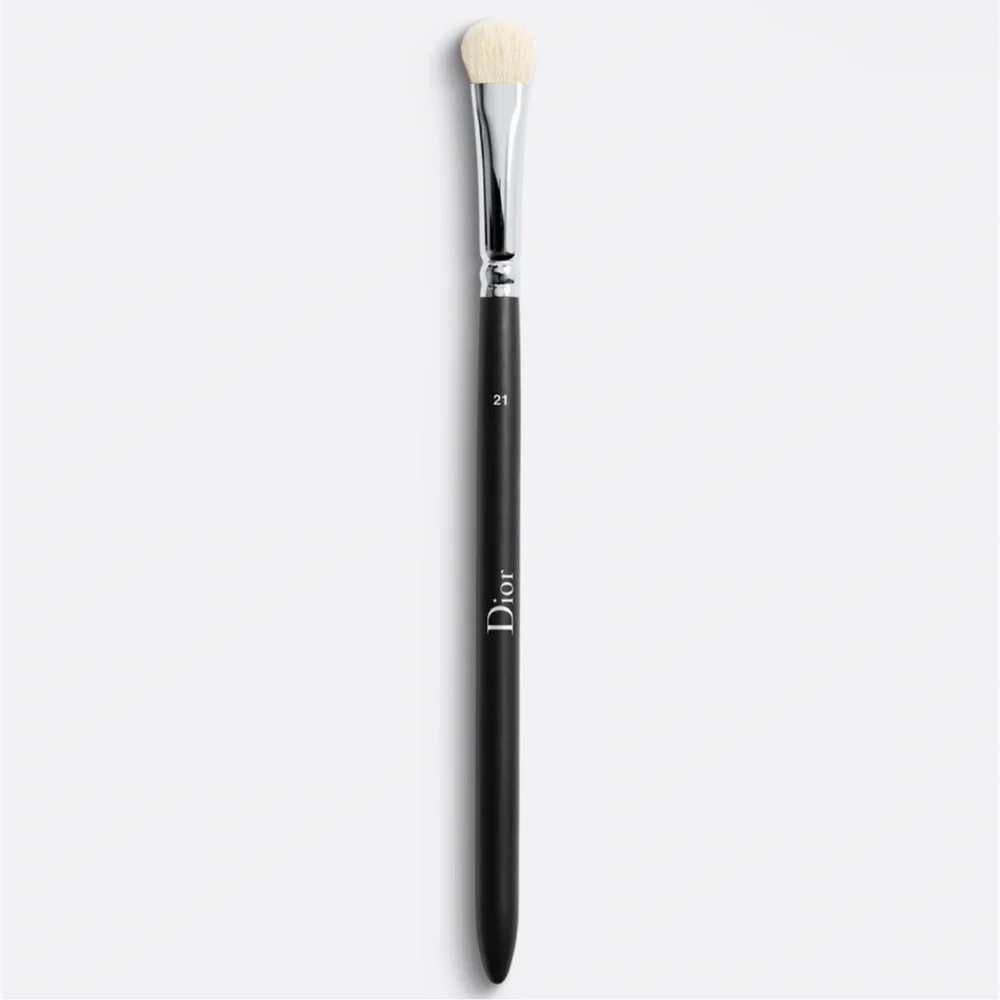 Dior Backstage 3pc Makeup Brush Set with White Case (Limited Edition) - Picture 8 of 10